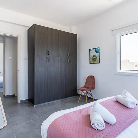 Solana 2-bedroom Apartman Lárnaka